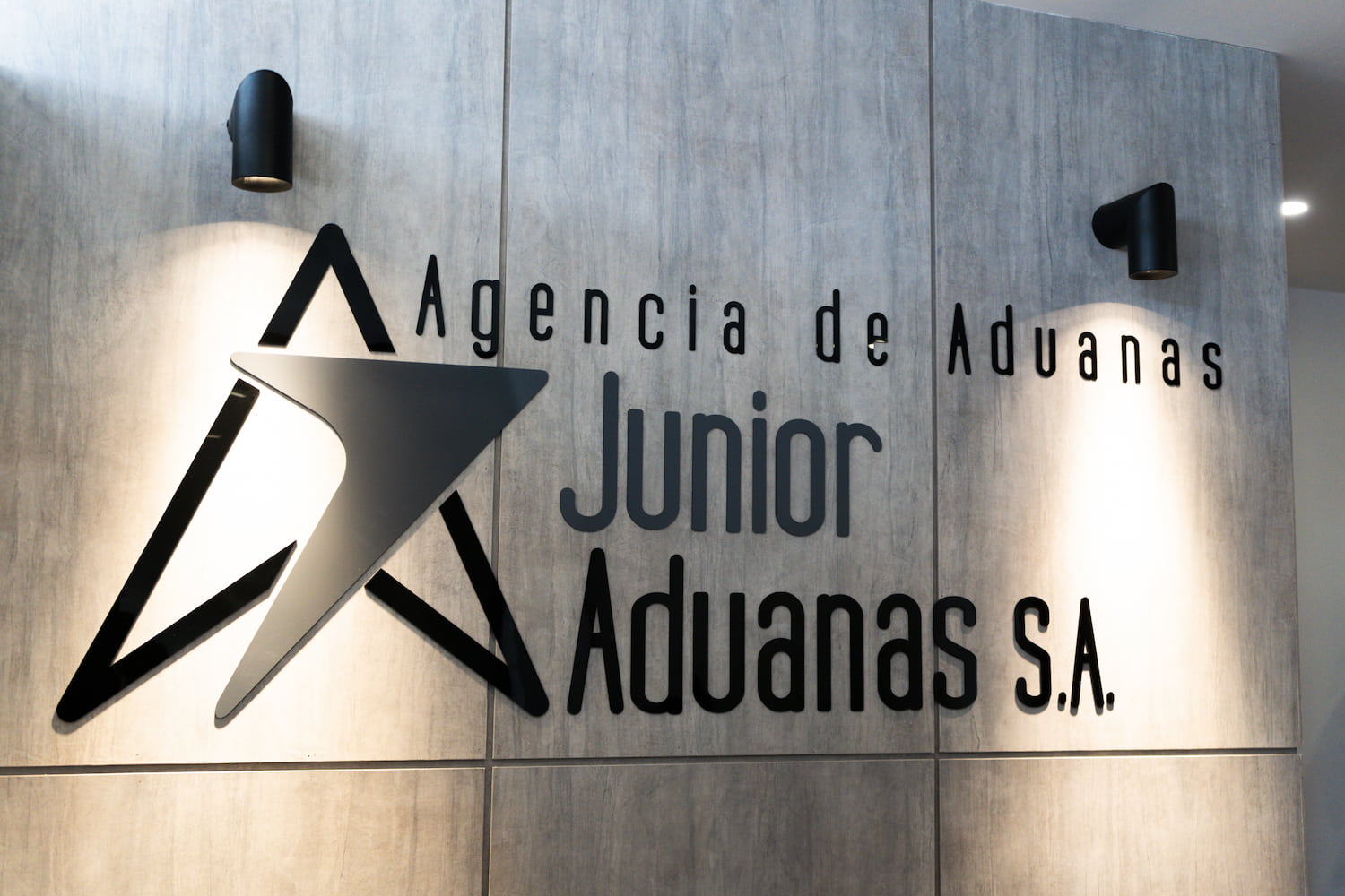 junior-aduanas1(1)